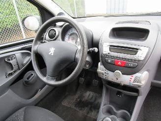 Peugeot 107 Airco Radio/CD picture 10