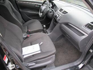 Suzuki Swift 1.2 Clima Radio/CD picture 10