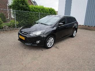 Damaged car Ford Focus 1.0 Navi Clima 115.000 KM 2014/9