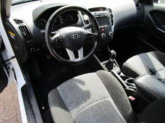 Kia Pro cee d 1.4 Navi Camera Airco picture 15