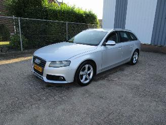 Schadeauto Audi A4 2.0 TDI Navi Clima Schadevrij 6-Bak 2012/3