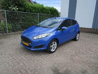 Vaurioauto  passenger cars Ford Fiesta 1.0 Navi Clima 2012/12