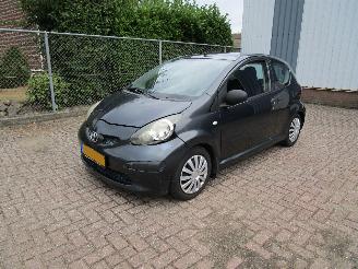 Avarii autoturisme Toyota Aygo Radio/CD 3-Drs 2006/4