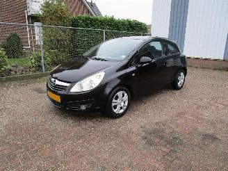 krockskadad bil auto Opel Corsa 1.4 2008/3