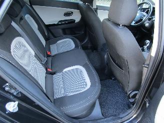 Kia Ceed 1.6 GDI Camera Navi Clima 6-Bak picture 14