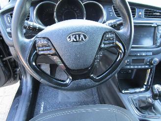 Kia Ceed 1.6 GDI Camera Navi Clima 6-Bak picture 16