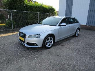 skadebil auto Audi A4 2.0 TDI Navi Schadevrij 6-Bak 2012/3