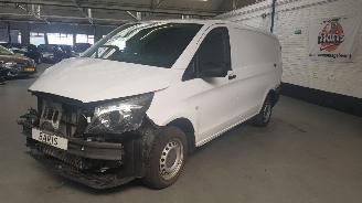 skadebil auto Mercedes Vito VITO 116 CDI 2018/4