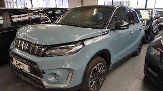 Schadeauto Suzuki Vitara 1.5 16V DUALJET HYBRID SUV AUT ELEKTRISCH BENZ 1.462CC 85KW 116PK 2023/8
