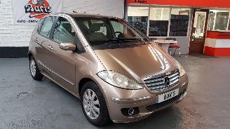 Mercedes A-klasse 1.7 A-170 5-DRS AUT 4DRS BENZ 1.699CC 85KW 116 PK picture 3