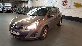 Unfallwagen Opel Corsa 1.4 16V TWINPORT  BENZ 1.398CC 74KW 101PK 2014/8
