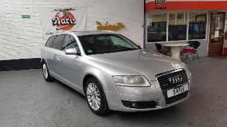 uszkodzony samochody osobowe Audi A6 3.2 V6 24V FSI QUATTRO AUT COMBI  BENZ 3.123CC 188KW 256PK 4x4 2005/1