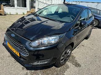 krockskadad bil auto Ford Fiesta 1.0 Style BJ 2014 43246 KM 2014/5