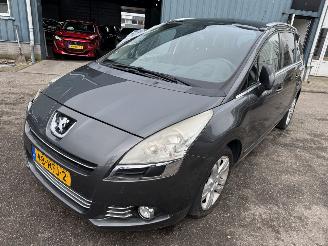Voiture accidenté Peugeot 5008 1.6 THP 156 PK AUTOMAAT BJ 2011 2011/5