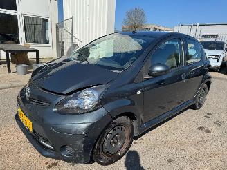 skadebil auto Toyota Aygo 1.0 VVT-i  AUTOMAAT Aspiration 2012/1