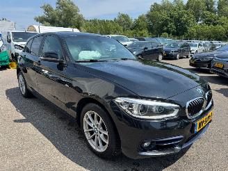 krockskadad bil auto BMW 1-serie 118i AUTOMAAT Corporate Lease Executive 2017/4