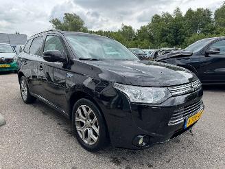 Avarii autoturisme Mitsubishi Outlander 2.0 AUTOMAAT PHEV Instyle BJ 2014 305.027 KM 2014/4