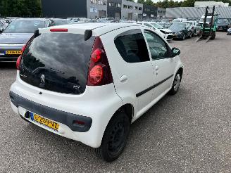 Peugeot 107 1.0 Access picture 2