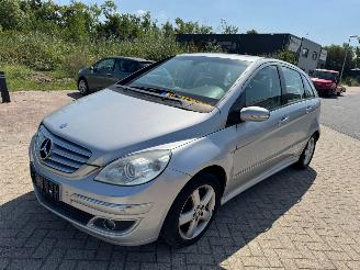 Schadeauto Mercedes B-klasse 200 Turbo AUTOMAAT 2006/10