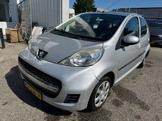 skadebil auto Peugeot 107 Peugeot 107 1.0-12V Urban Move 2011/3