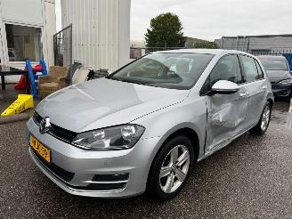 Schadeauto Volkswagen Golf 1.2 TSI Highline 2013/7