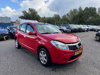 Coche accidentado Dacia Sandero 1.2 Lauréate BJ 2010 77.450 KM 2010/10