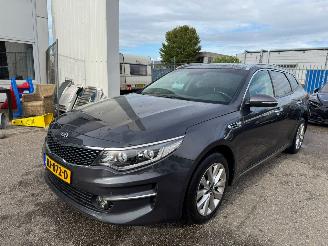 Voiture accidenté Kia Optima Sportswagon 1.7 AUTOMAAT CRDi DynamicLine BJ 2017 272.902 KM 2017/2