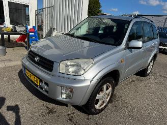 Unfallwagen Toyota Rav-4 2.0-16V VVT-i Luna BJ 2003 279243 KM 2003/10