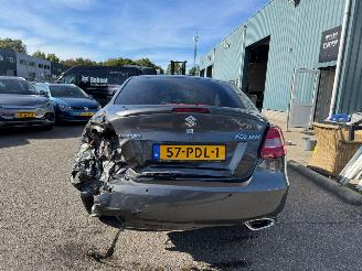 Suzuki Kizashi 2.4 Sport AUTOMAAT BJ 2011 205.760 KM picture 4
