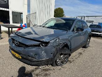uszkodzony samochody osobowe Mazda MX-30 e-SkyActiv 145 AUTOMAAT First Edition 36 kWh BJ 2020 BJ 2020 26.000 KM 2020/12