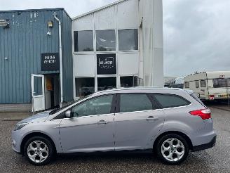 Ford Focus Wagon 1.0 EcoBoost Titanium BJ 2013  148.985 KM picture 2