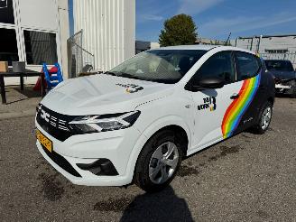 damaged passenger cars Dacia Sandero 1.0 TCe 100 ECO-G Essential BJ 2025 2025/2