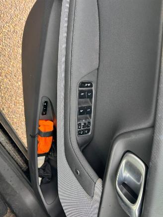 Polestar 2 Standard Range Single Motor 69 kWh BJ 2023 44.000 KM picture 14