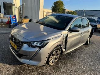 damaged passenger cars Peugeot e-208 EV Allure AUTOMAAT 50 kWh BJ 2020 90.569 KM 2020/10