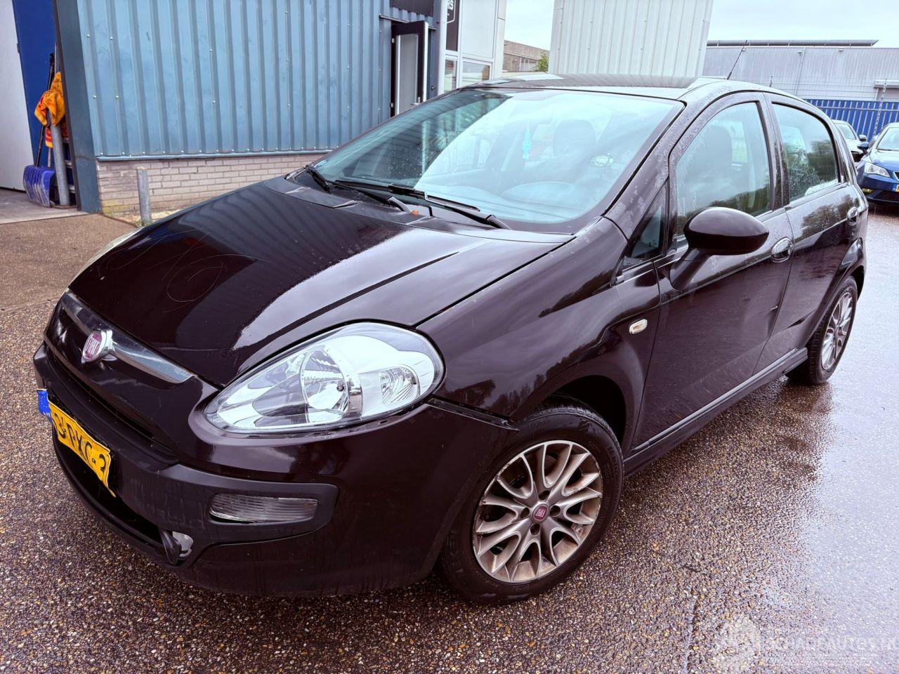 Fiat Punto Evo 1.3 M-Jet Dynamic BJ 2011 199.719 KM