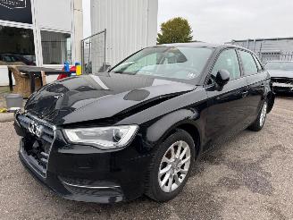 skadebil auto Audi A3 Sportback 1.4 TFSI Attraction Pro Line plus 193.140 KM 2014/11
