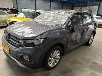 Coche accidentado Volkswagen T-Cross 1.0 TSI Life AUTOMAAT 2021/11