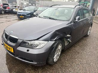 Coche accidentado BMW 3-serie Touring 325i AUTOMAAT 2006/1