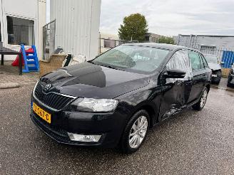 krockskadad bil auto Skoda Rapid Spaceback 1.2 TSI Greentech Comfort 2017/5