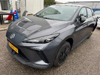 skadebil auto MG MG4 Electric Standard 51 kWh 2023/2