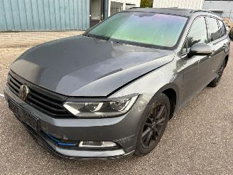 uszkodzony samochody osobowe Volkswagen Passat Variant 1.6 TDI Business Edition AUTOMAAT 2015/7