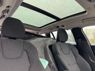 Volvo V-60 2.0 B3 AUTOMAAT BJ 2022 Momentum Busines picture 18