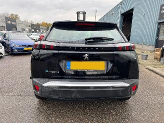 Peugeot e-2008 EV Active 50 kWh picture 5