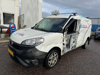 krockskadad bil bedrijf Fiat Doblo Cargo 1.6 MJ L2H2 XL BJ 2017 155.707 KM 2017/6
