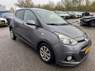 Schadeauto Hyundai I-10 1.0i i-Motion Go! 2016 2016/9