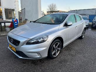 Auto incidentate Volvo V-40 2.0 D4 R-Design Business 2014/12