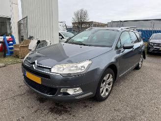 uszkodzony samochody osobowe Citroën C5 Tourer 1.6 THP Business BJ 2011 196.606 KM 2011/4