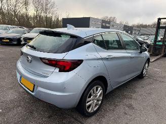 Opel Astra 1.0 Business+ picture 2