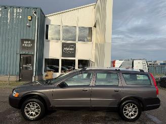 Volvo Xc-70 2.5 T Momentum picture 2