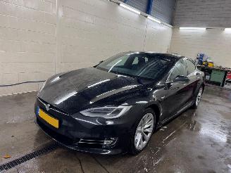 Avarii autoturisme Tesla Model S 75D Base bj 2018 333pk 245 kw 2018/12